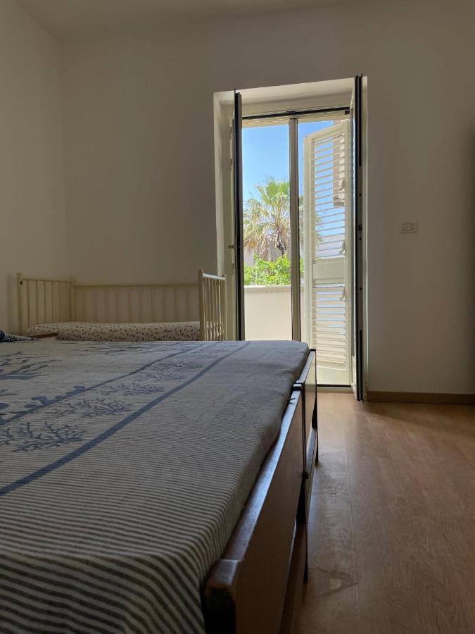 Villa Ticia A 100 Metri Dalla Spiaggia Con Parcheggio Privato Лидо Марини Екстериор снимка